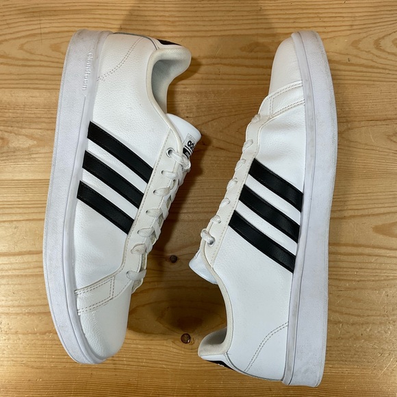 ADIDAS Cloudfoam Advantage Athletic Shoes Men\'s 13 White Black Leather AW4294